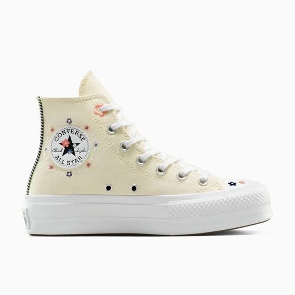 NWT Converse Chuck Taylor All Star Lift Platform Petite Petals Women's Shoes - Picture 1 of 11